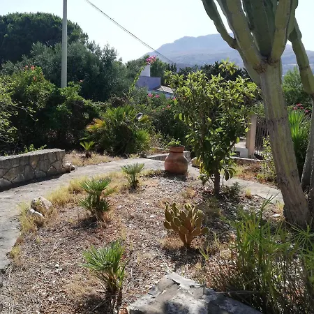 Il Volo Dei Gabbiani Scopello (Sicily)